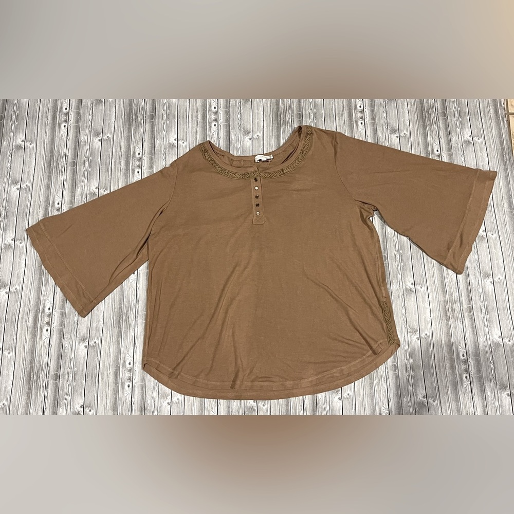 NWOT Weekend Suzanne Betro Light Brown Size: 4X